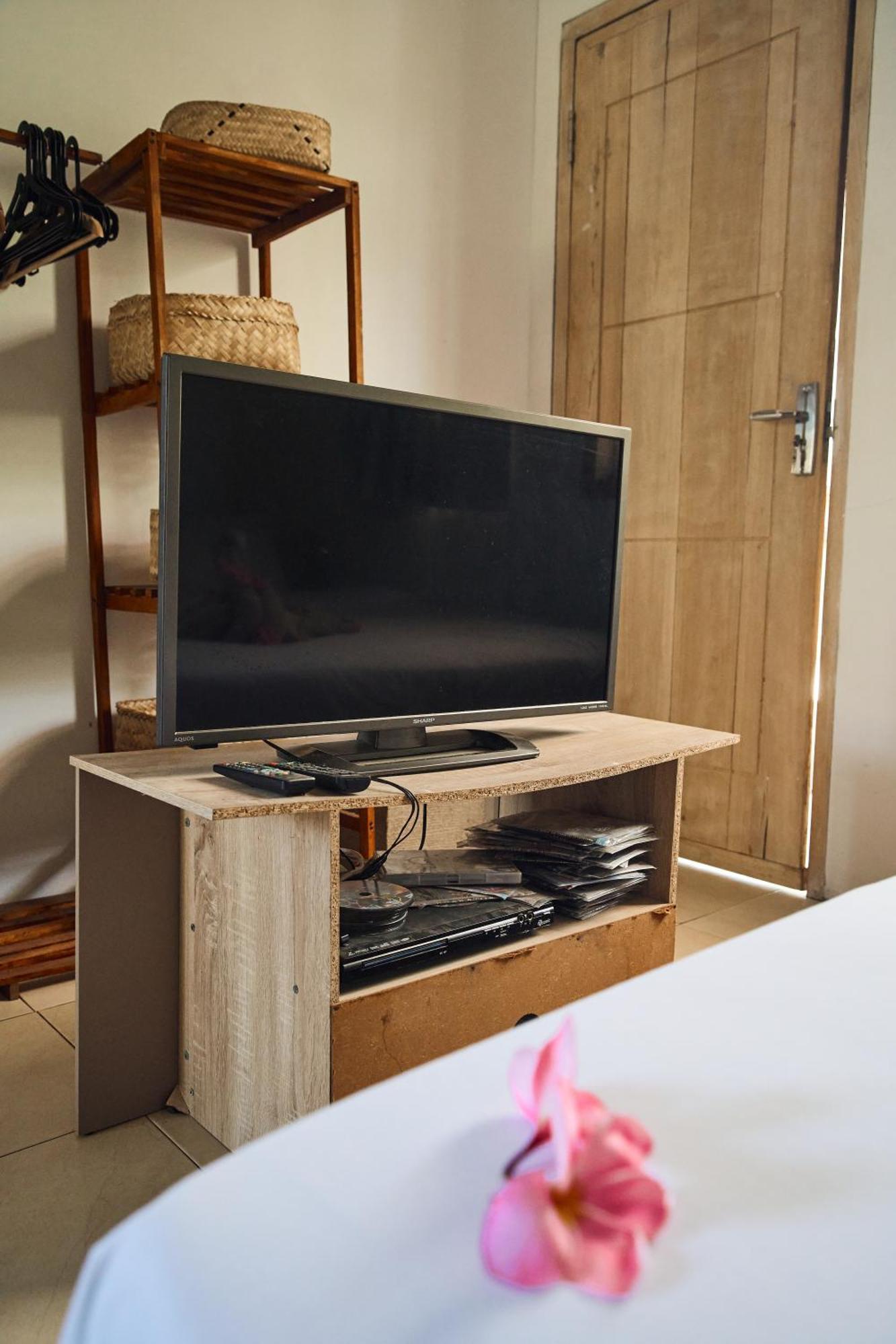 Lotide Surf Camps Lombok Hostel Kuta  Ngoại thất bức ảnh